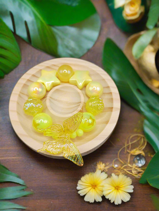 Yellow Flutter Star (Small/Medium)